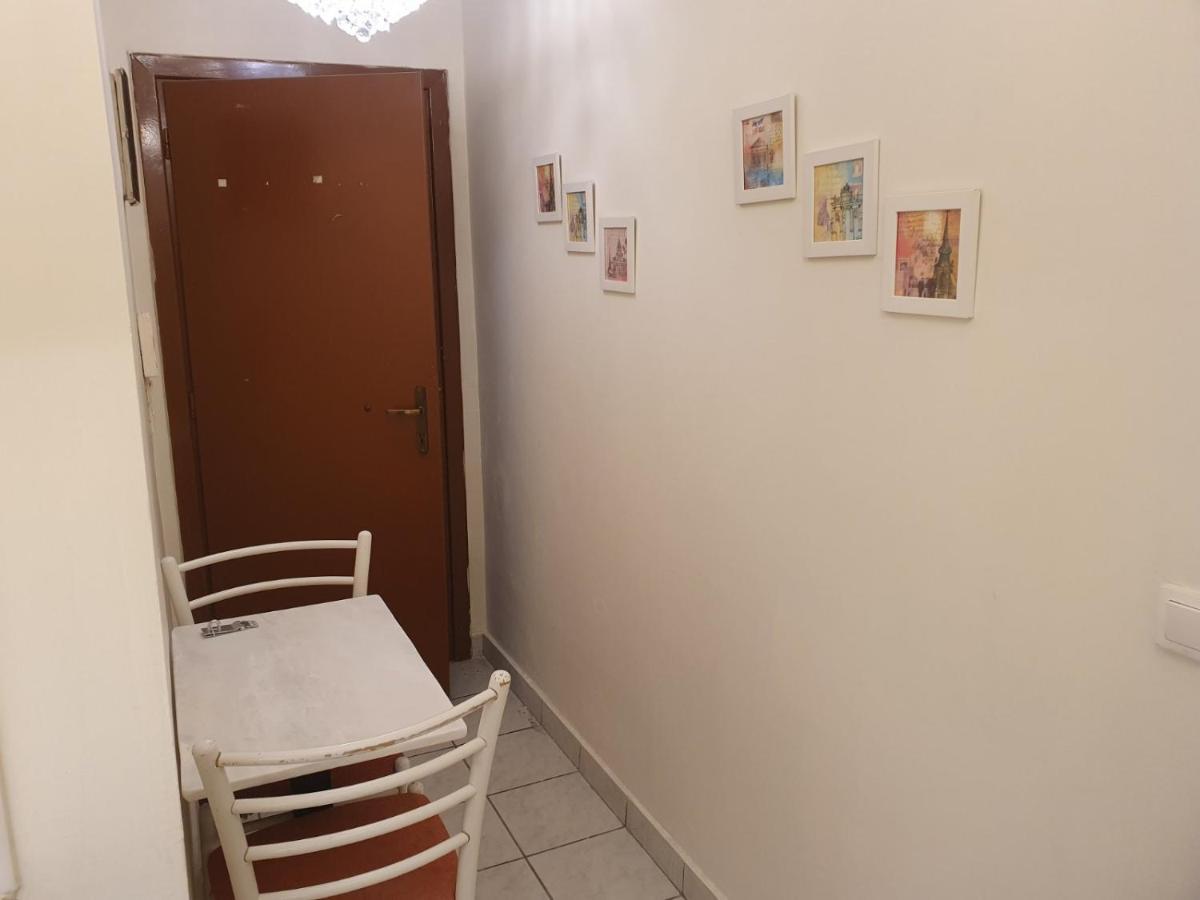 John'S Athenian Beauty 45M2 , Metro 7' Apartment Luaran gambar