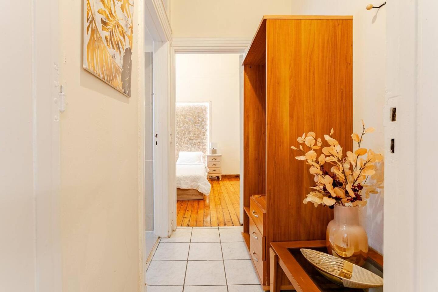 John'S Athenian Beauty 45M2 , Metro 7' Apartment Luaran gambar